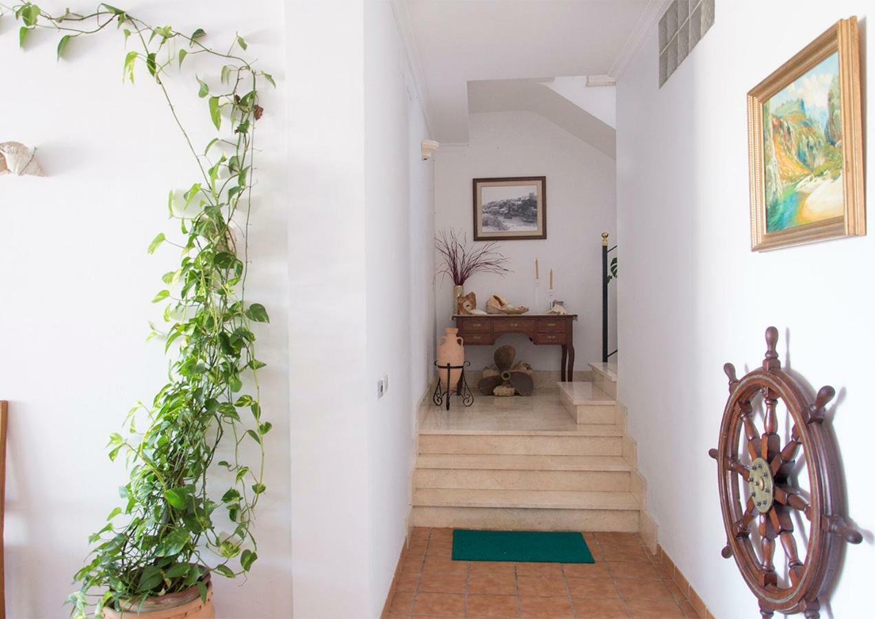Apartamentos Vista Al Puerto Cala Figuera  Exteriör bild